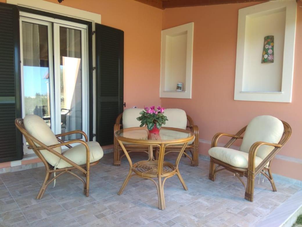 Lonelia's Family Homes * Lefkimmi (Corfu)