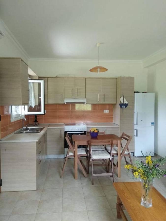Lonelia's Family Homes